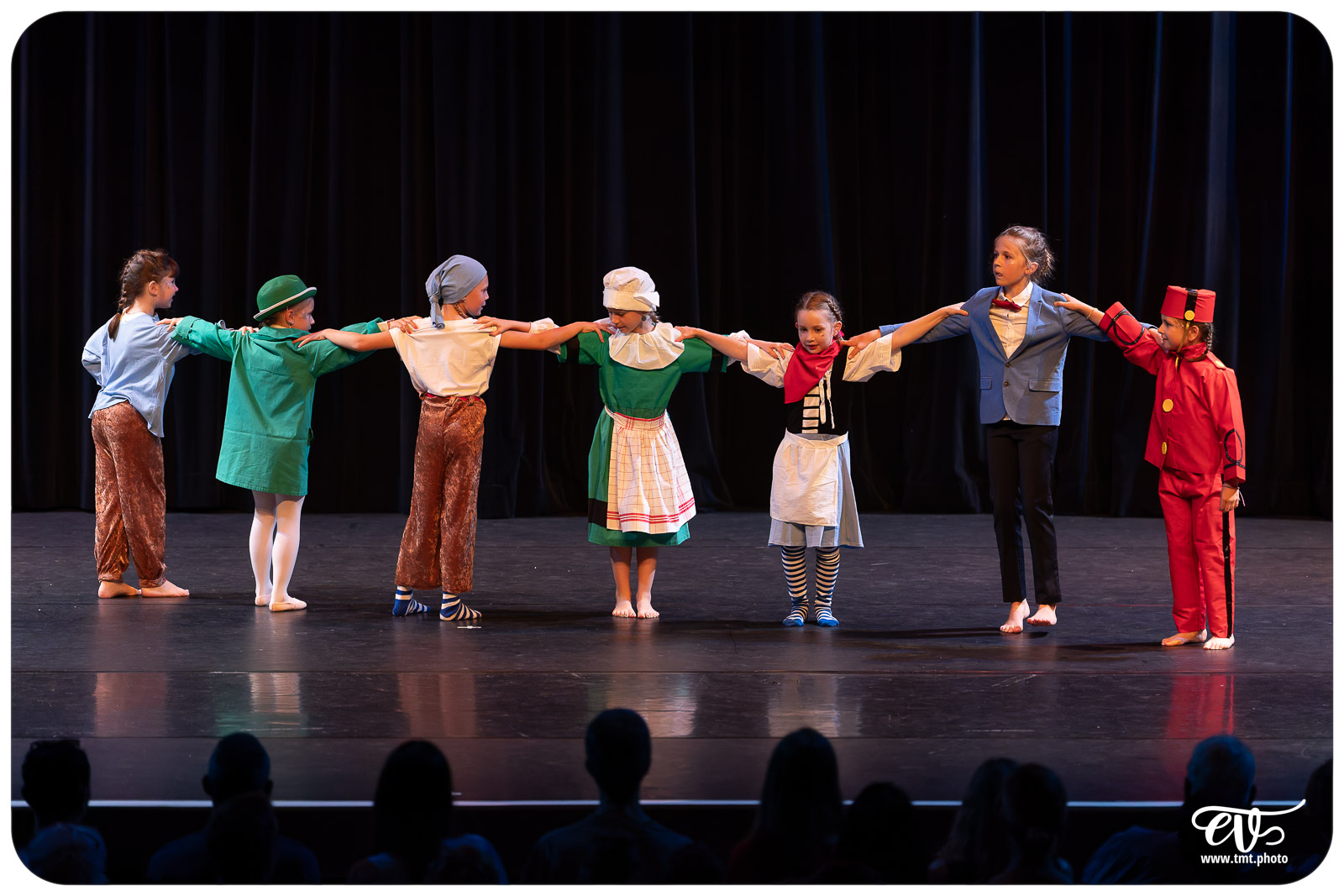 ECOLE DE DANSE CÉCILE ADAMOW